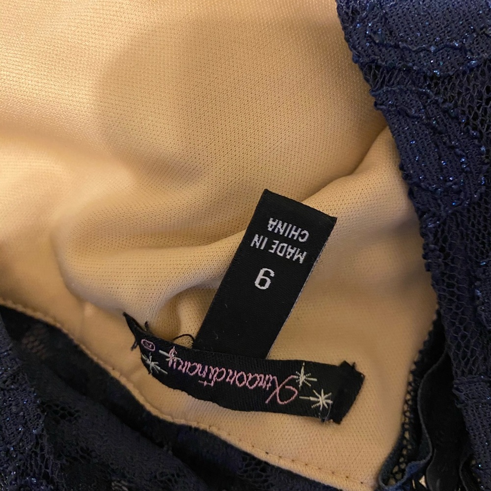 Prom dress - Picture 2 of 4